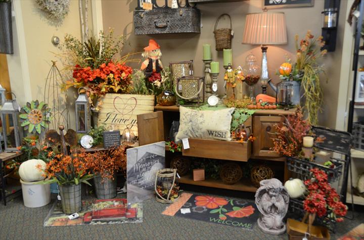 Posy Place Floral & Gifts - Manchester, IA - Thumb 4
